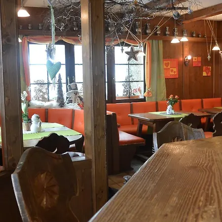 Inn Baergsunnu Saas-Grund